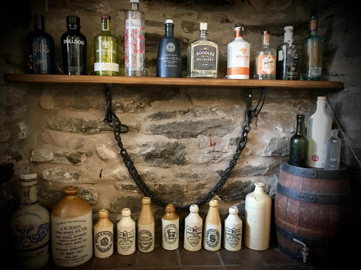 The White Horse Inn, Clun Esterno foto