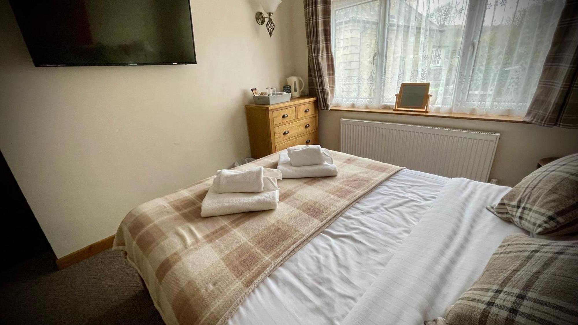 The White Horse Inn, Clun Esterno foto