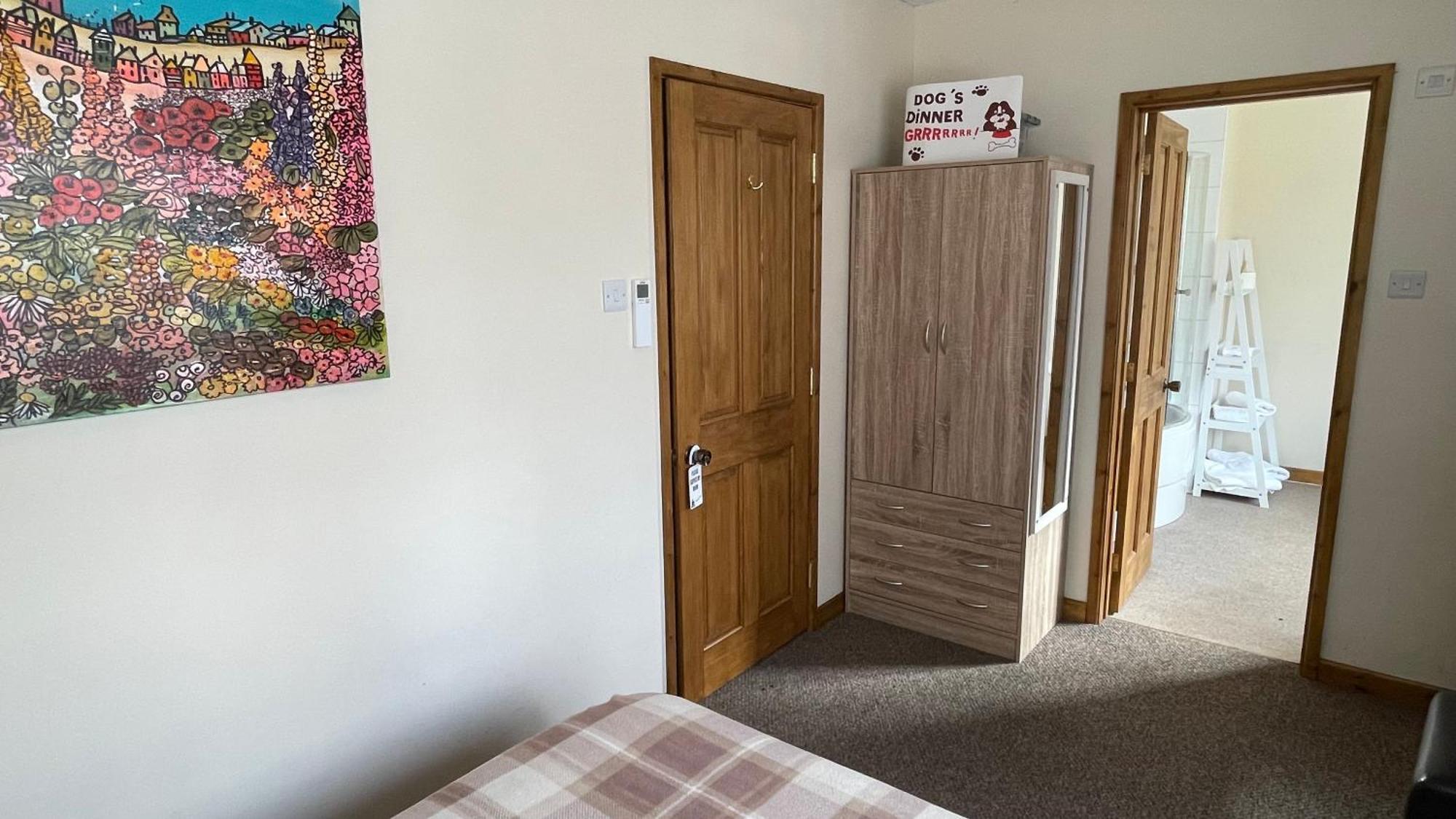 The White Horse Inn, Clun Esterno foto